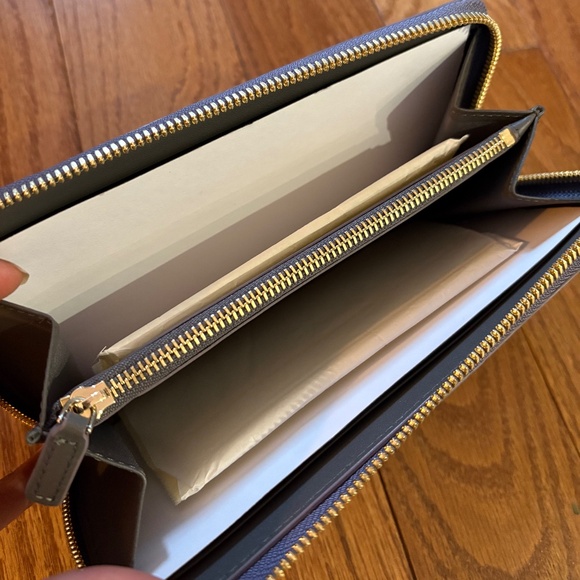 MCM Wallet - Picture 2 of 2